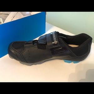 Shimano Cycling shoe - women’s - size 40 (7/8)